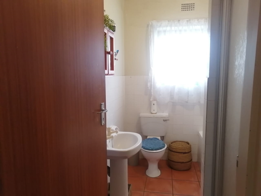 To Let 3 Bedroom Property for Rent in Mabille Park Western Cape